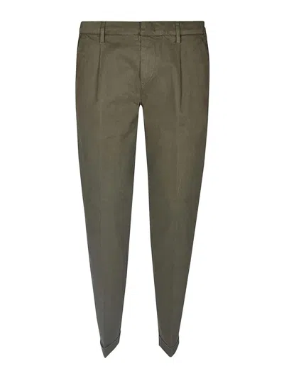 Fay Stylish And Versatile Trousers In Green