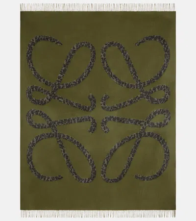 Loewe Anagram Fringed Wool And Cashmere Blanket In Green