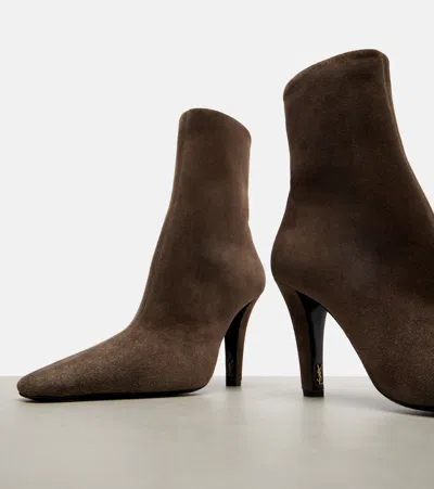 Saint Laurent Jill 95 Suede Ankle Boots In Gray