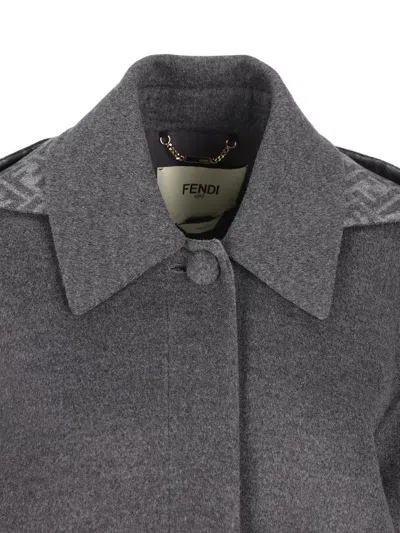 Fendi Long Sleeved Hooded Coat In Gray