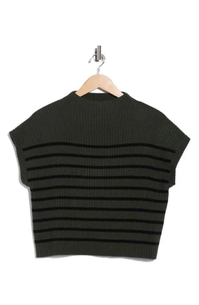 Blu Pepper Mock Neck Pullover Sweater In Green