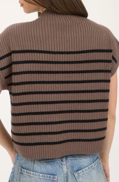 Blu Pepper Mock Neck Pullover Sweater In Brown