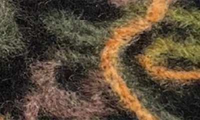 Marcus Adler Swirl Print Touchscreen Compatible Gloves In Green