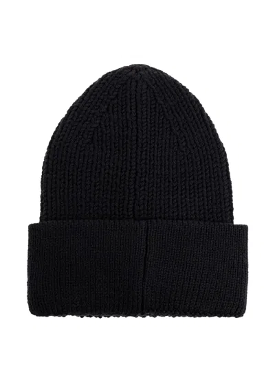 Dsquared2 Logo Patch Knitted Beanie In Black