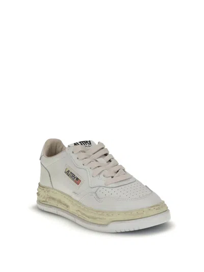 Autry X Mihara Yasuhiro Medalist Super Vintage Sneakers In White