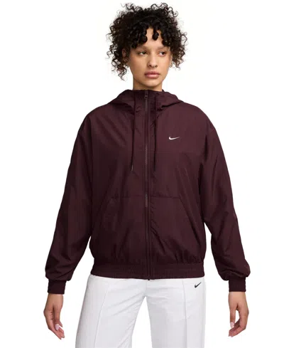 Nike Womens Hooded Lightweight Windbreaker In Burgundy