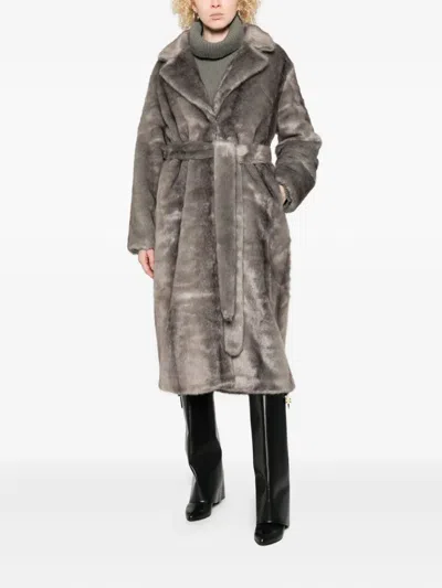 Thelaurent Faux Fur Coat In Gray