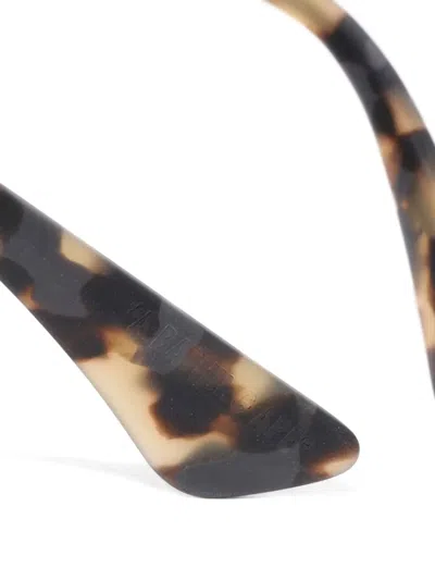 雕刻方框太阳眼镜