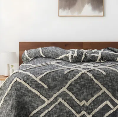 Hivvago Charcoal And Off White Geometric King Cotton Coverlet With Fringe In Gray
