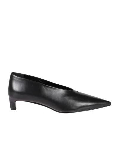 Jil Sander Pointed Toe Patent Leather Pumps In Black