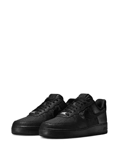 Nike Unisex Black Sneakers