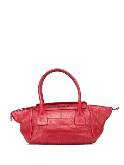 Pre-owned Chanel 2006-2008 Lambskin Square Stitched Lax Handbag In Red