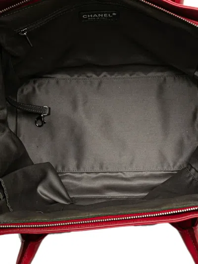 Pre-owned Chanel 2006-2008 Lambskin Square Stitched Lax Handbag In Red