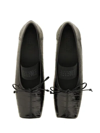Mm6 Maison Margiela Ballerina Shoes With Bow And Crocodile Effect In Black