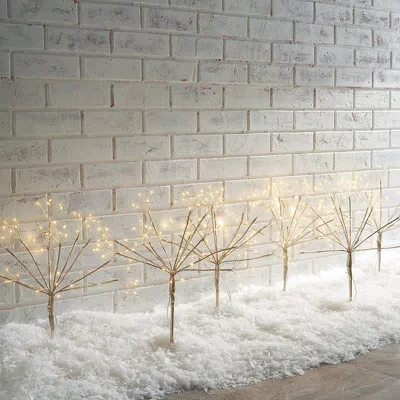 Frontgate Starburst Twinkle Solar Pathway Lights, Set Of Eight In Multi