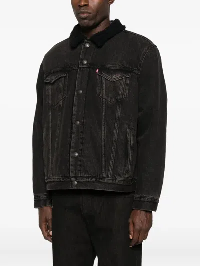 Levi's Relaxed Fit Faux Shearling Lined Denim Trucker Jacket In Black