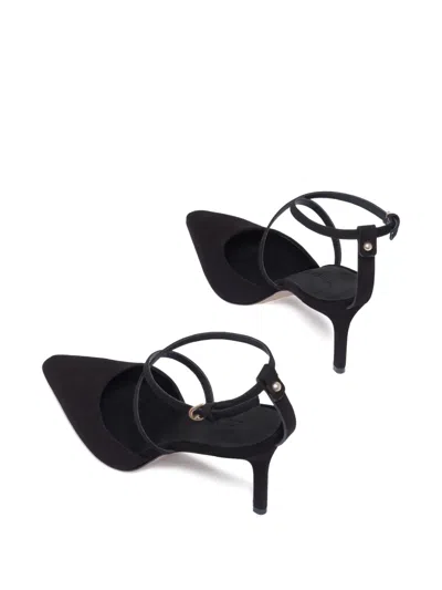 Bernardo 1946 90mm Yazmin Pumps In Black