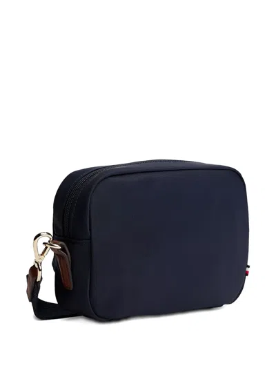 Tommy Hilfiger Logo-plaque Cross Body Bag In Blue