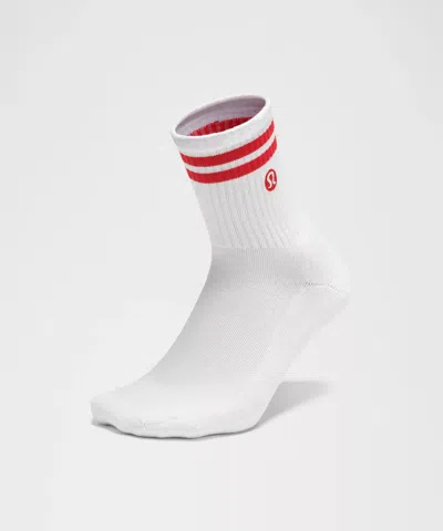 Lululemon Unisex Daily Essential Quarter Socks In White
