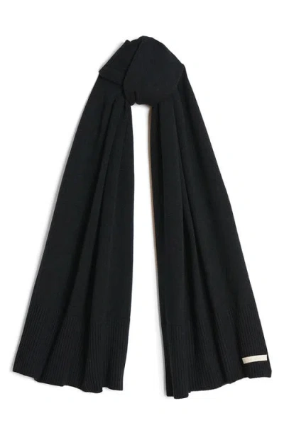 Apparis Harris Scarf In Black