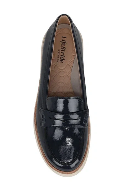 Lifestride Women's Chelsea Round Toe Platform Penny Loafers In Black