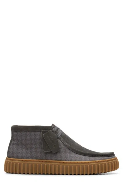 Clarksr Clarks(r) Torhill Hi Chukka Boot In Gray