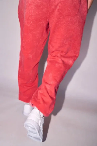 Vitality Jogger In Red