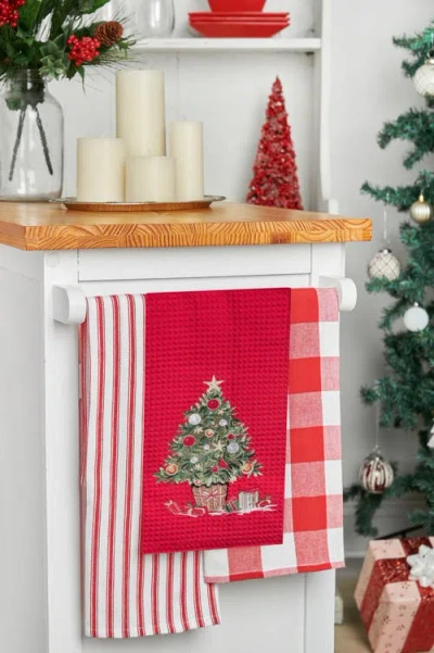 C & F Home C&f Home Holiday Tree Towel In Red