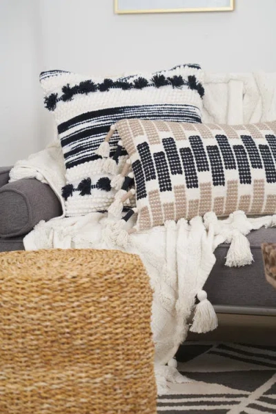 C & F Home C&f Home Tufted Throws In White