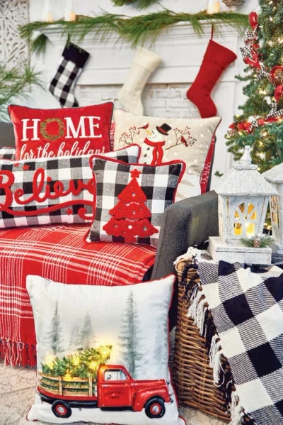 C & F Home C&f Home Christmas Franklin Farm Tree Tufted Plaid Accent Pillow, 12" X 12" In Black