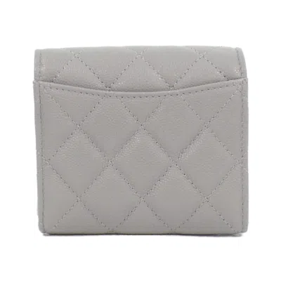 Pre-owned Chanel Gray Grained Calfskin Wallet (tri-fold) ()