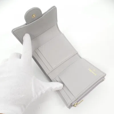 Pre-owned Chanel Gray Grained Calfskin Wallet (tri-fold) ()