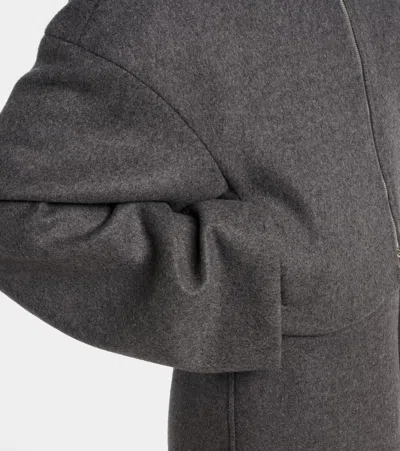 Sportmax Cropped Virgin Wool Jacket With Contrast Collar In Gray