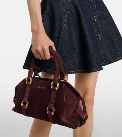 Alexander Mcqueen Farringdon Small Elongated Suede Shoulder Bag In Burgundy