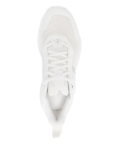 On Running Sneaker Cloudpulse Next Bianca In White