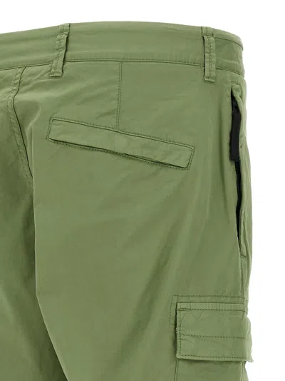 Stone Island Compass Patch Cargo Pants In Green
