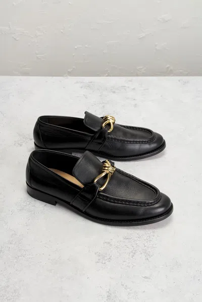 Pre-owned Bottega Veneta Astaire Loafer In Black
