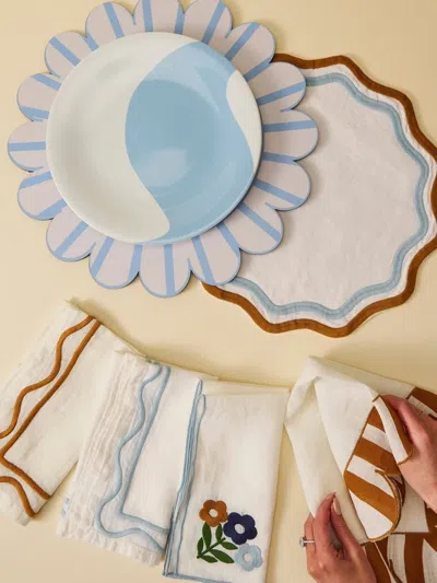 Misette Scalloped Placemats (set Of Four) In Neutral