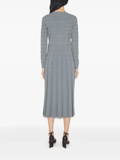 Tory Burch T-monogram Midi Pleated Skirt In Gray