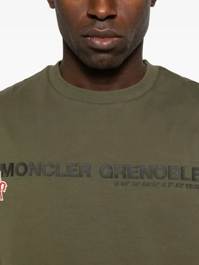 Moncler Logo-print T-shirt In Green