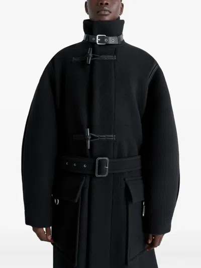 Lemaire Belted Toggle-fastening Coat In Black