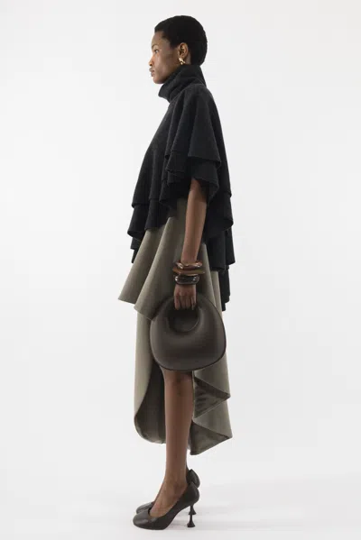 Arakii Flowy Knitted Cape In Gray