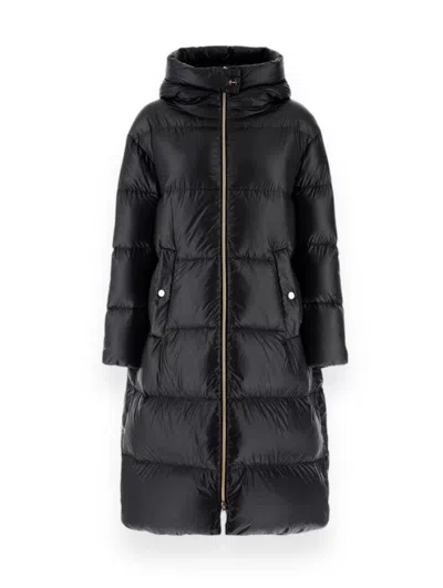 Herno Glossy Long Puffer Jacket With High Collar And Oversized Fit In Black