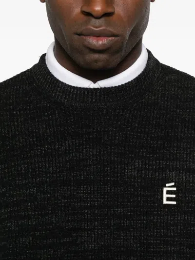 LOGO刺绣圆领毛衣