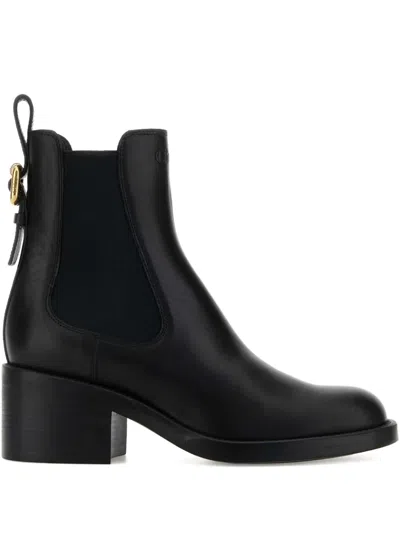 Chloé Dakota Buckled Leather Ankle Boots In Black