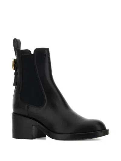 Chloé Dakota Buckled Leather Ankle Boots In Black