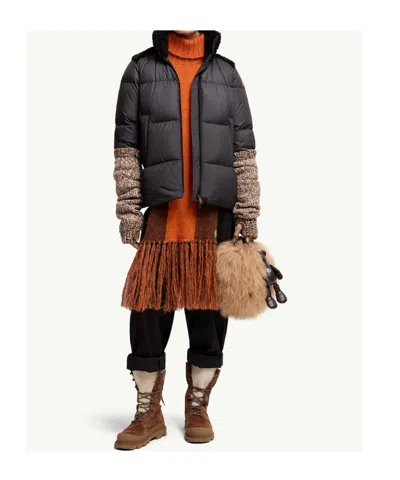 Moncler 'esnaie' Down Jacket In Black