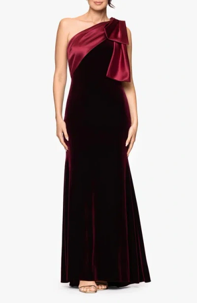 Betsy & Adam Bow One-shoulder Mikado Gown In Burgundy