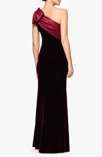 Betsy & Adam Bow One-shoulder Mikado Gown In Burgundy