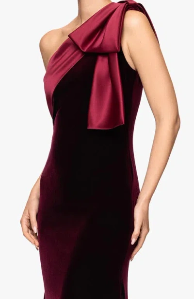 Betsy & Adam Bow One-shoulder Mikado Gown In Burgundy
